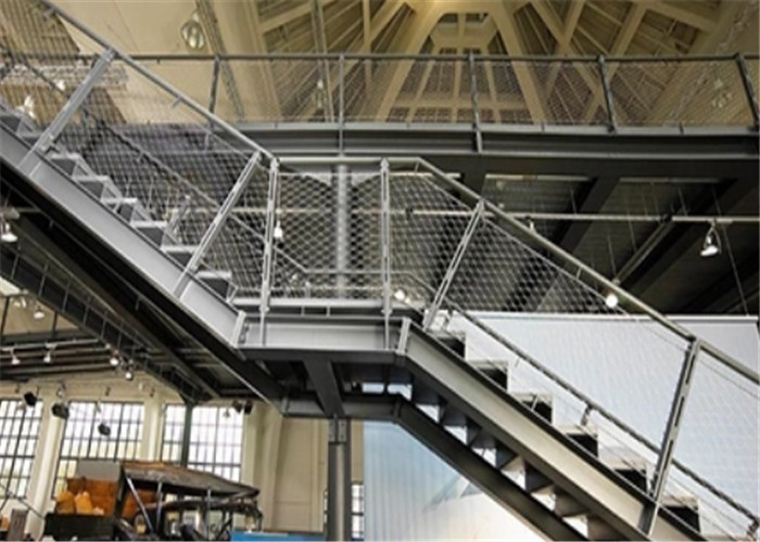 Drahtseil-Maschen-installieren Stahlkabel-Filetarbeit der Sicherheits-SS 304 für das Treppen-Mit der Eisenbahn befördern Gebrauch