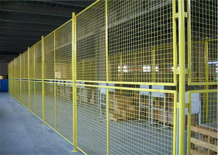 Rahmen-Art galvanisierte Höhen-gelbe/grüne Farbe des Maschendraht-Zaun-2.2m